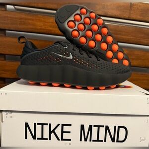 Nike Mind 002 ‘BLACK/CHROME, HYPER CRIMSON - MENS Size 9 (HQ4308-001) NEW IN BOX